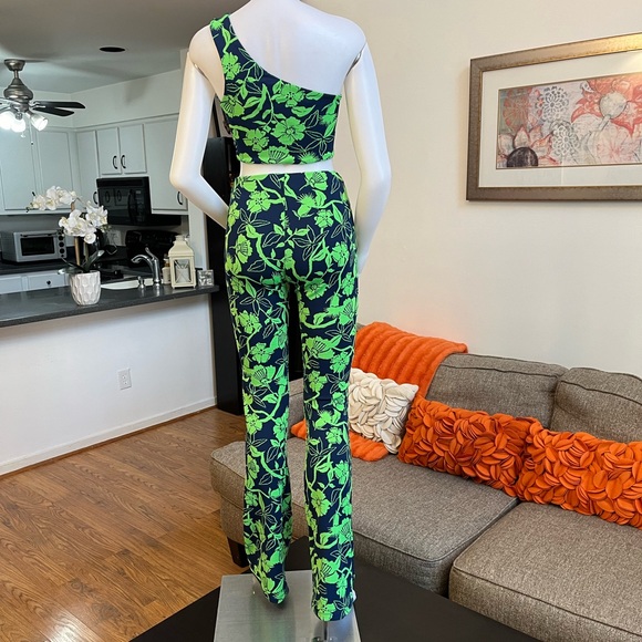 ❣️🆕Zara Jacquard High Waist Floral Print Flare Pants & One Shoulder Top❣️ - Picture 7 of 12